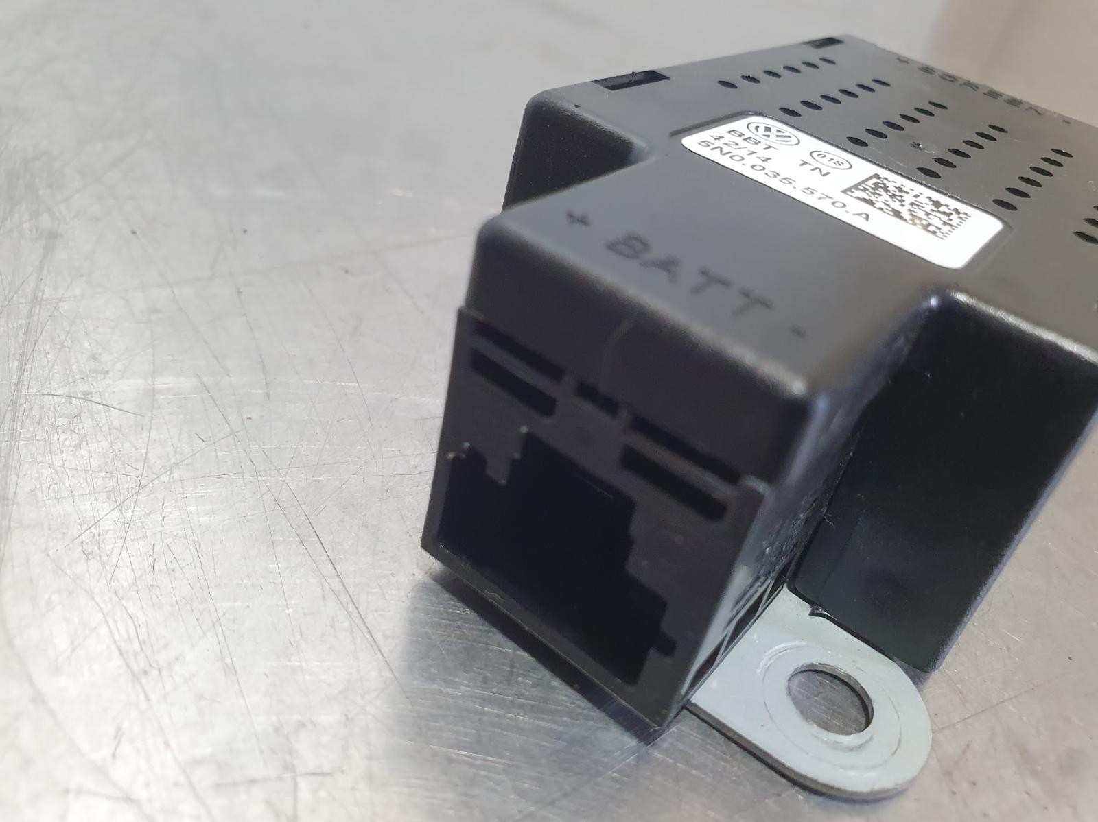 2015 Volkswagen Tiguan FREQUENCY FILTER MODULE  5N 05/08-08/16 5N0035570A image 5