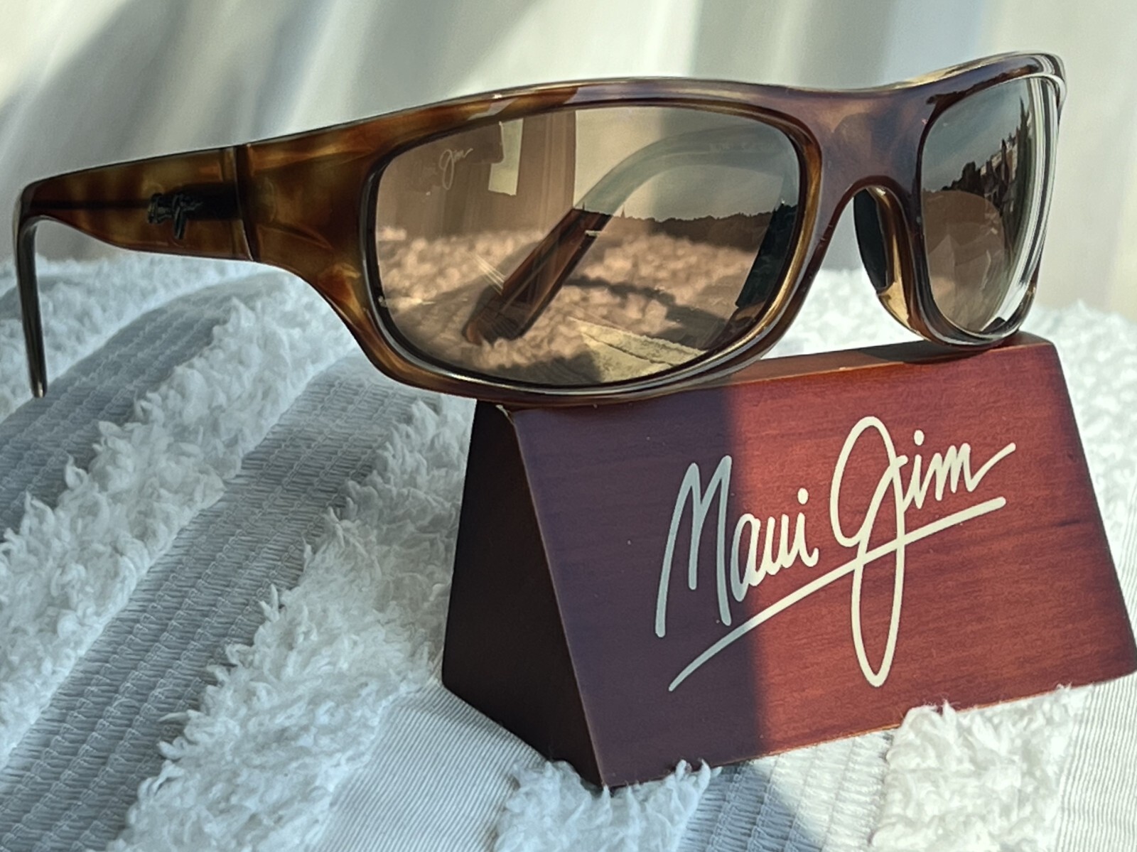 ミッドナイト・サン Maui Jim Surf Rider MJ 261 10 Tortoise Frame + HCL Bronze
