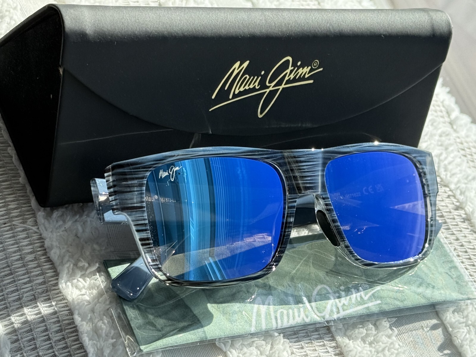 Maui Jim Keahi MJ 873 03 Blue Stripe Frame + Blue Hawaii