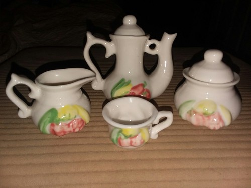 VINTAGE PORCELAIN/CERAMIC  MINIATURE  TEA SET 6 Pieces. EMBOSSED PAINTED VEGGIES