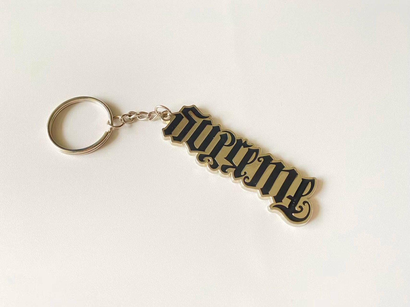 小物 Supreme Ambigram Keychain Black Supreme-Ambigram-Keychain-
