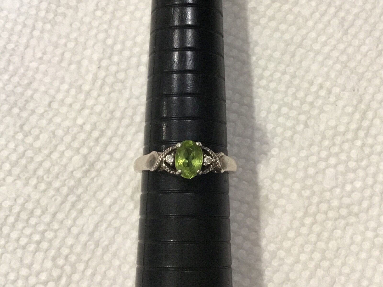Vintage Sterling Silver Green Peridot Band Cubic Zirconia Vintage Sterling Silver Green Peridot Band Cubic Zirconia