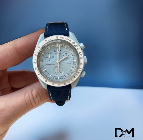 時計 OMEGA MOONSWATCH MISSION TO URANUS MISSION TO URANUS - Bioceramic MoonSwatch Collection