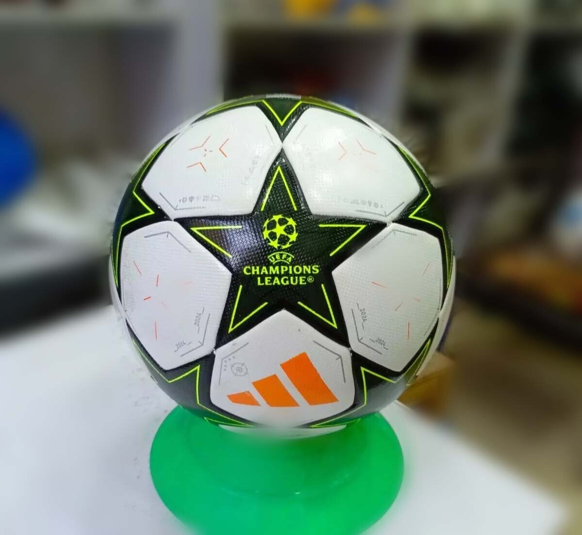 サッカーボール adidas Champions League PRO MATCHBALL New Adidas UEFA Champions League PRO 2025 FIFA Official