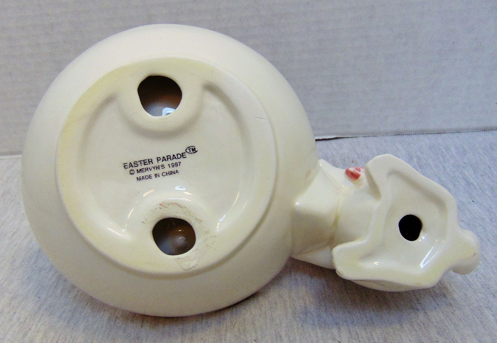 Vintage Easter Parade Bunny/Eggs Figurine Candy/Nuts Dish/Bowl Mervyns 1997