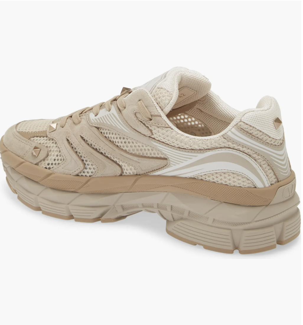 Pre-owned Valentino Garavani Ms-2960 Rockstud Men's Sneaker - Retail $1220 In Mxy-beige