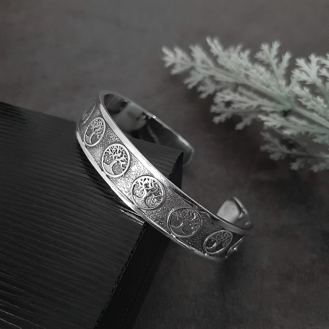 vintage silver bangle　Bracelet　バングル　925 Vintage Sterling Silver 925 Hinged Hollow Bangle Bracelet