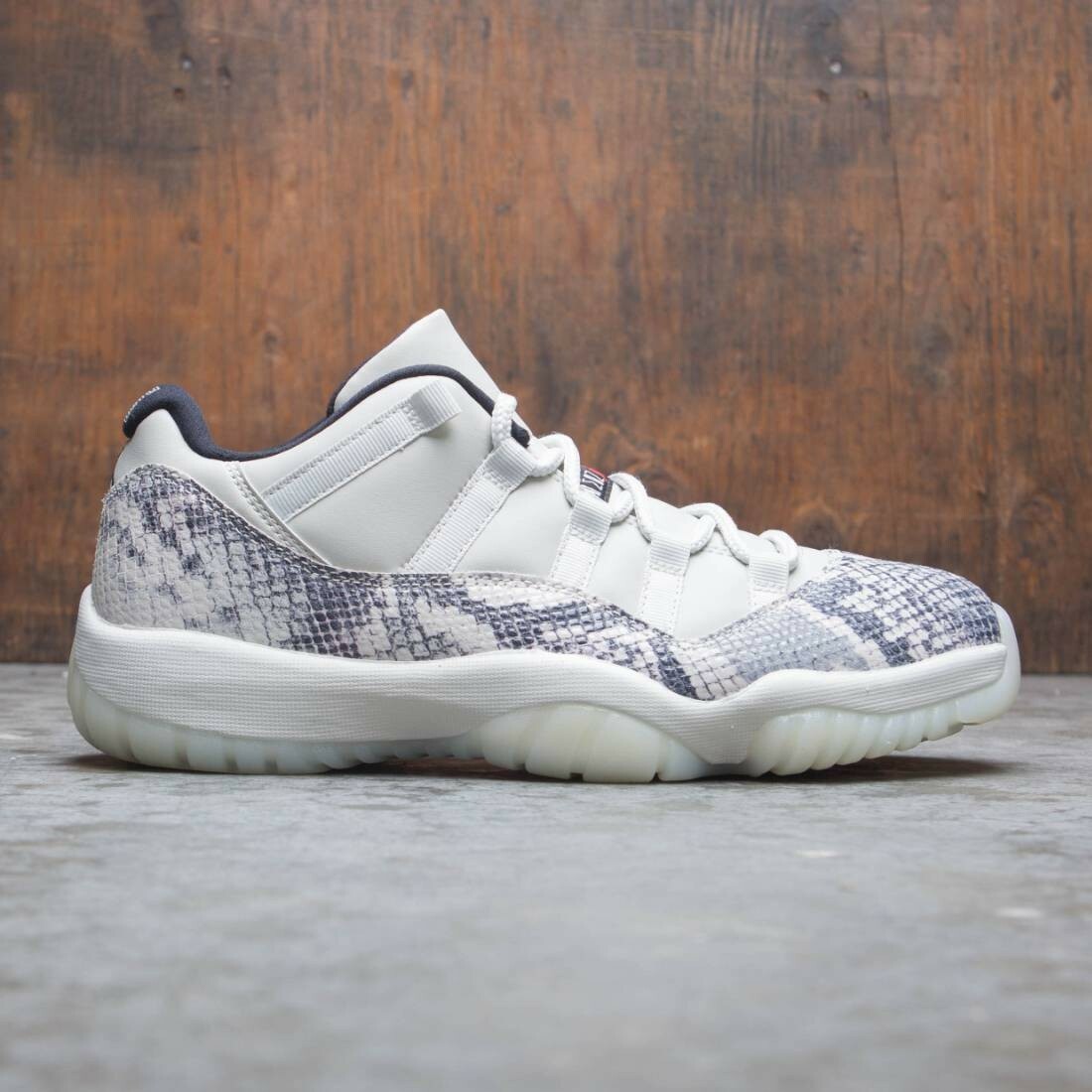 Air Jordan 11 ウィメンズ Women's Jordan 11 Retro Low 