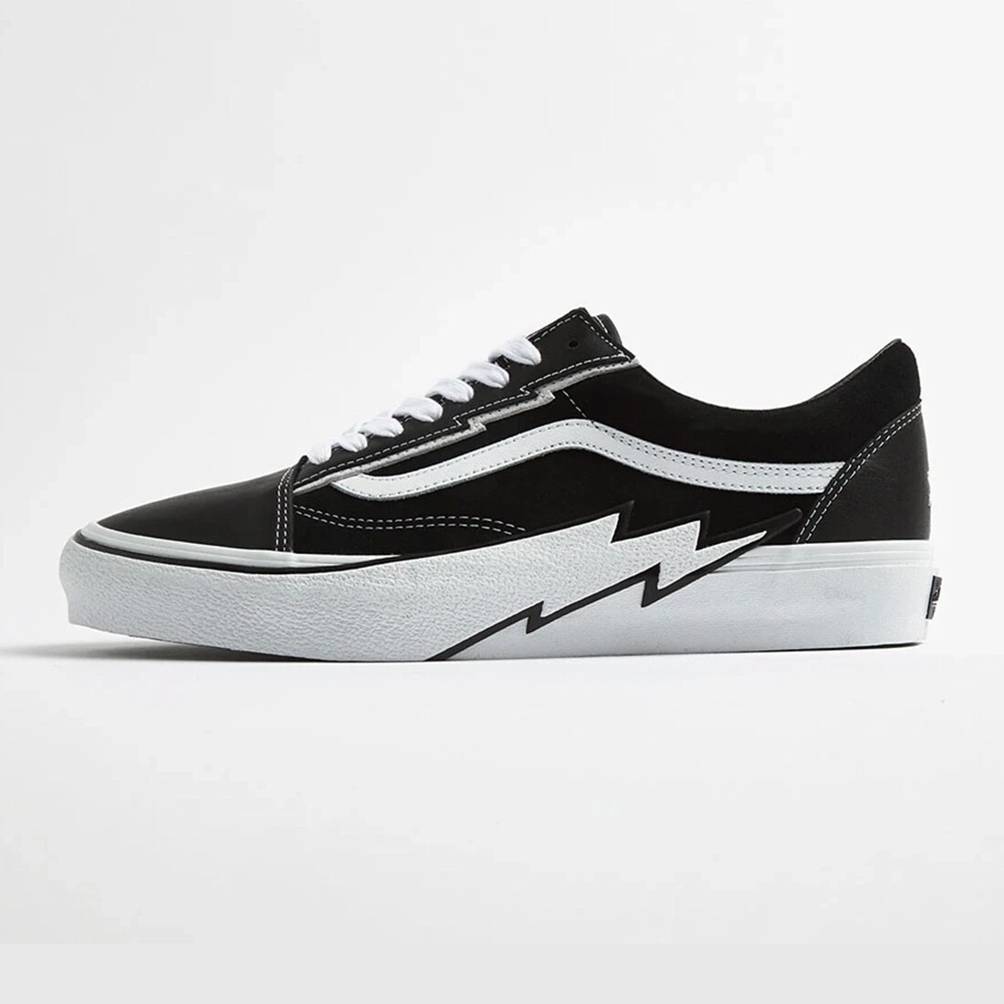 Pre-owned Vans Vn0007prblk1 Mastermind World × Vault By  Old Skool Bolt Vlt Lx In Black
