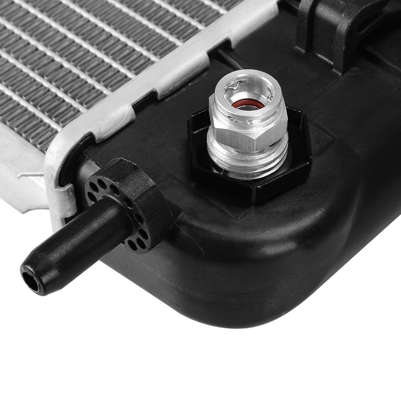 2727 Radiator For Chevy Malibu Pontiac G6 Saturn Aura 3.5L 3.9L V6 Aluminum