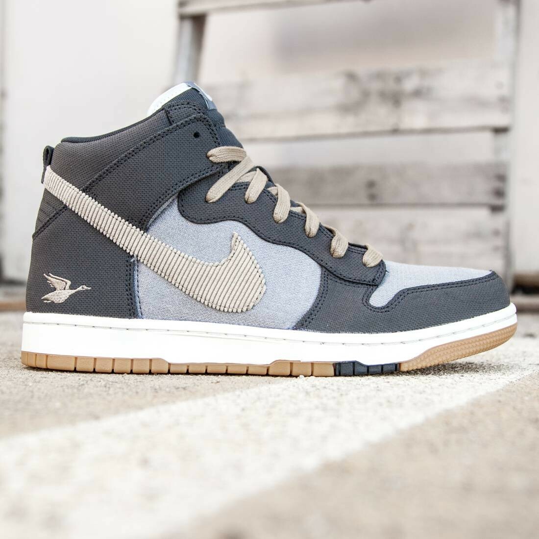 nike dunk cmft swoosh sporting club