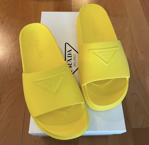 PRADA　プラダ　ローヒール　パンプス　イエロー　ビジュー PRADA プラダ ローヒール パンプス イエロー ビジュー