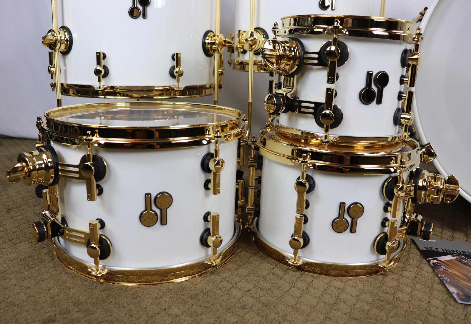 Sonor SQ2 Maple Med Shells 6 Pc Solid White Hi Gloss/Tiger Finish In Gold Hrdwr
