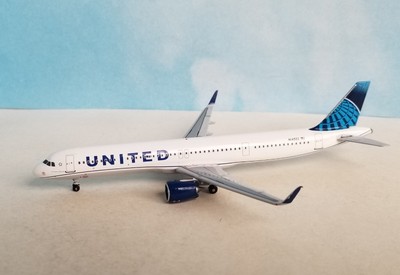 AeroClassics ** VERY RARE ** 1:400 Scale UNITED AIRLINES Airbus A-321NEO, N14502