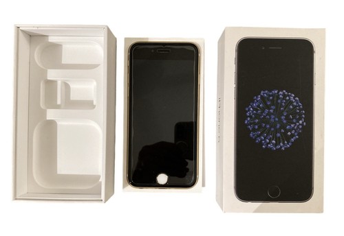 【SIMフリー/台湾購入】iPhone 6 Space Gray 16 GB SIMフリー/台湾購入】iPhone 6 Space Gray 16 GB