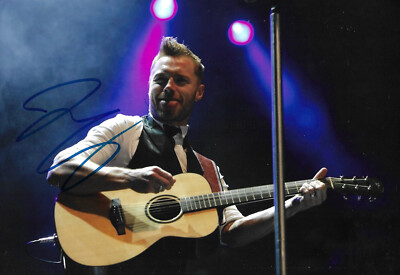 Ronan Keating ''Boyzone'' signed 8x12 inch photo autograph