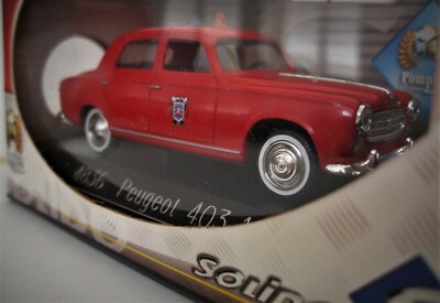 PEUGEOT 403 Pompiers de 1964 Solido 4836 – 1/43°
