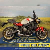 Yamaha XSR900 2025