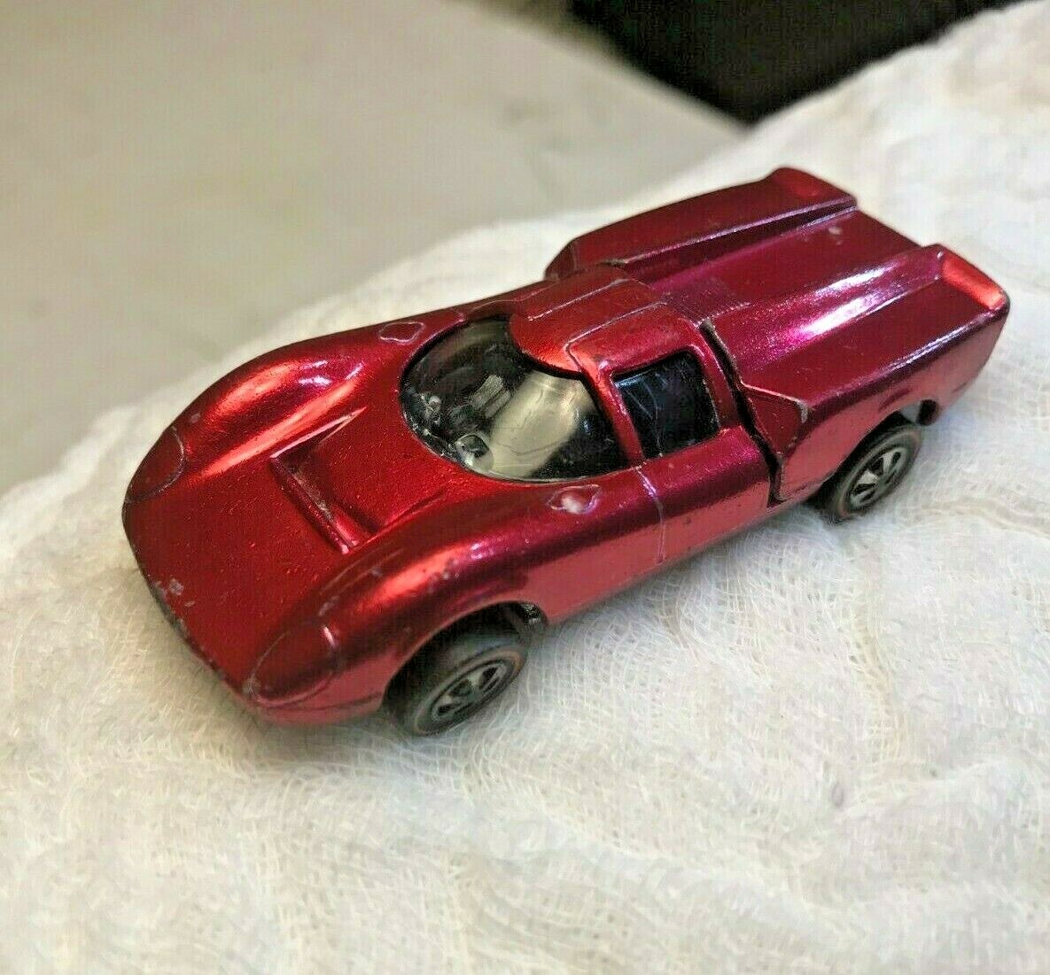 レイ太郎 HOT WHEELS REDLINE LOLA GT70 ROSE CHERRY RED BLACK INTERIOR