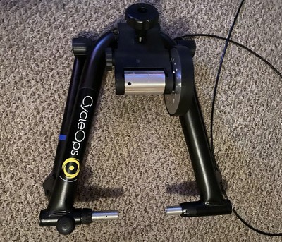 cycleops mag  trainer with adjuster