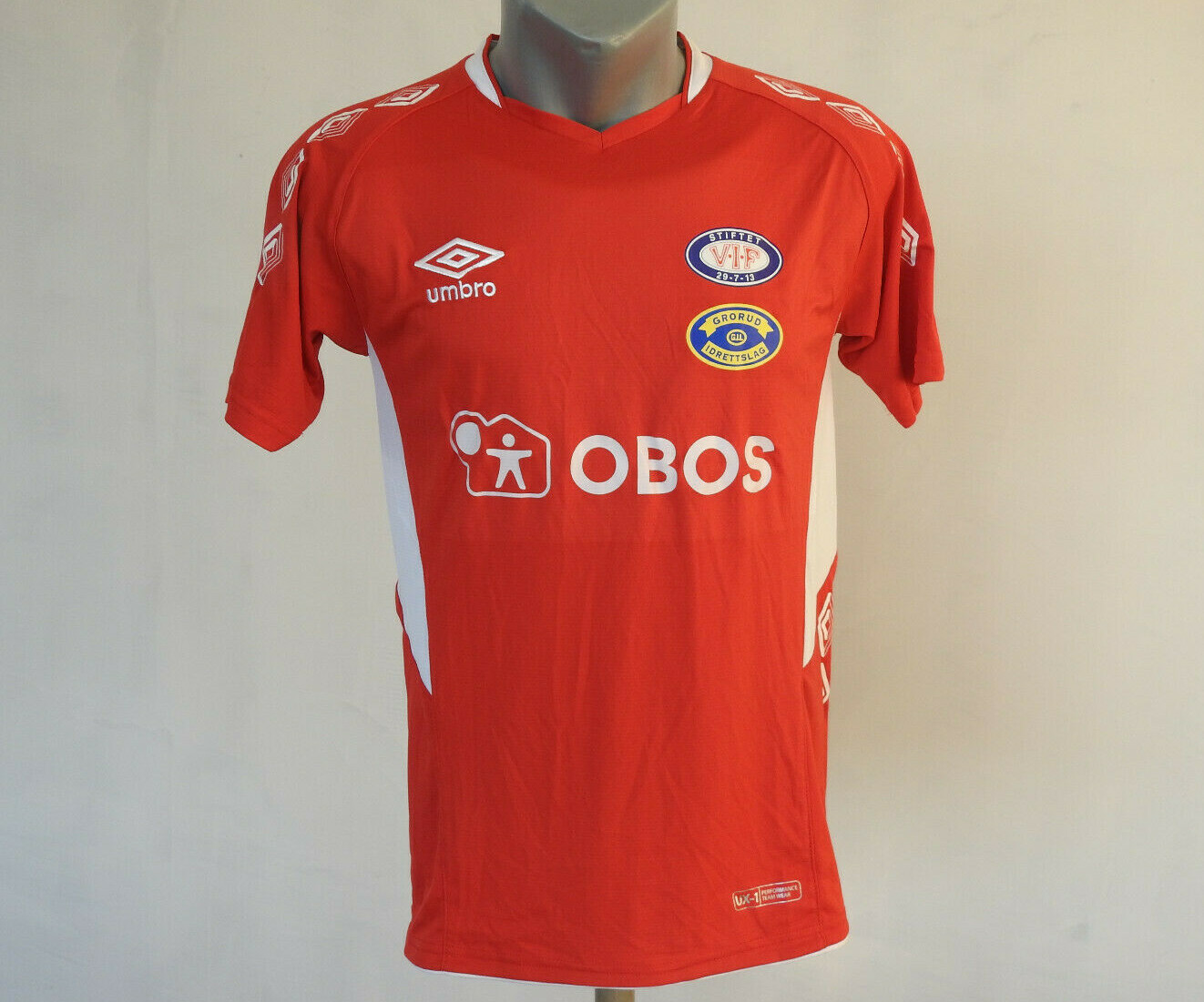 Vålerenga Fotball VIF Stiftet Jersey Umbro Red Shirt Size XS
