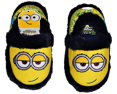 Minion house best sale slippers