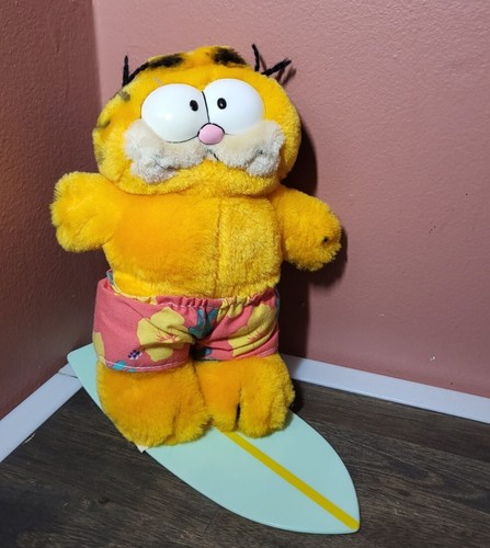 GARFIELD WAVE RIDER VINTAGE SURFING PLUSH W TAG SURF BOARD