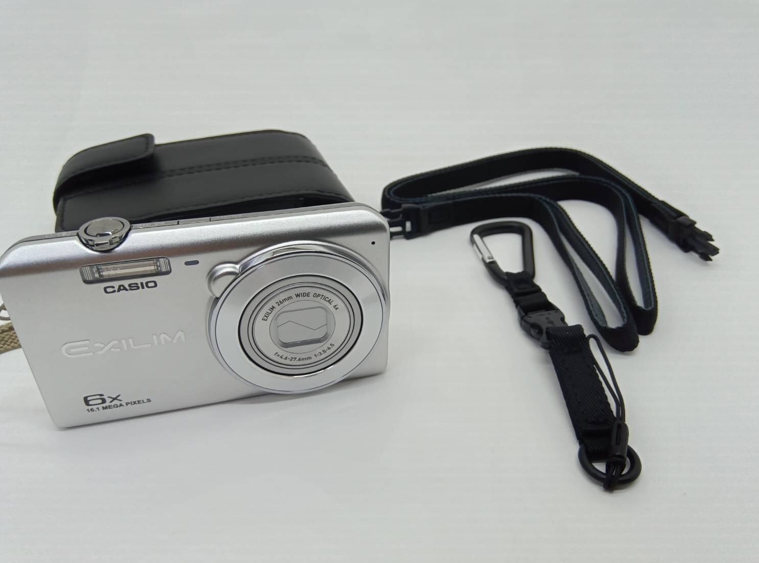CASIO EXILIM コンパクトデジタルカメラ　exz920 Amazon | EXILIM EX-Z920 シルバー | コンパクト 通販