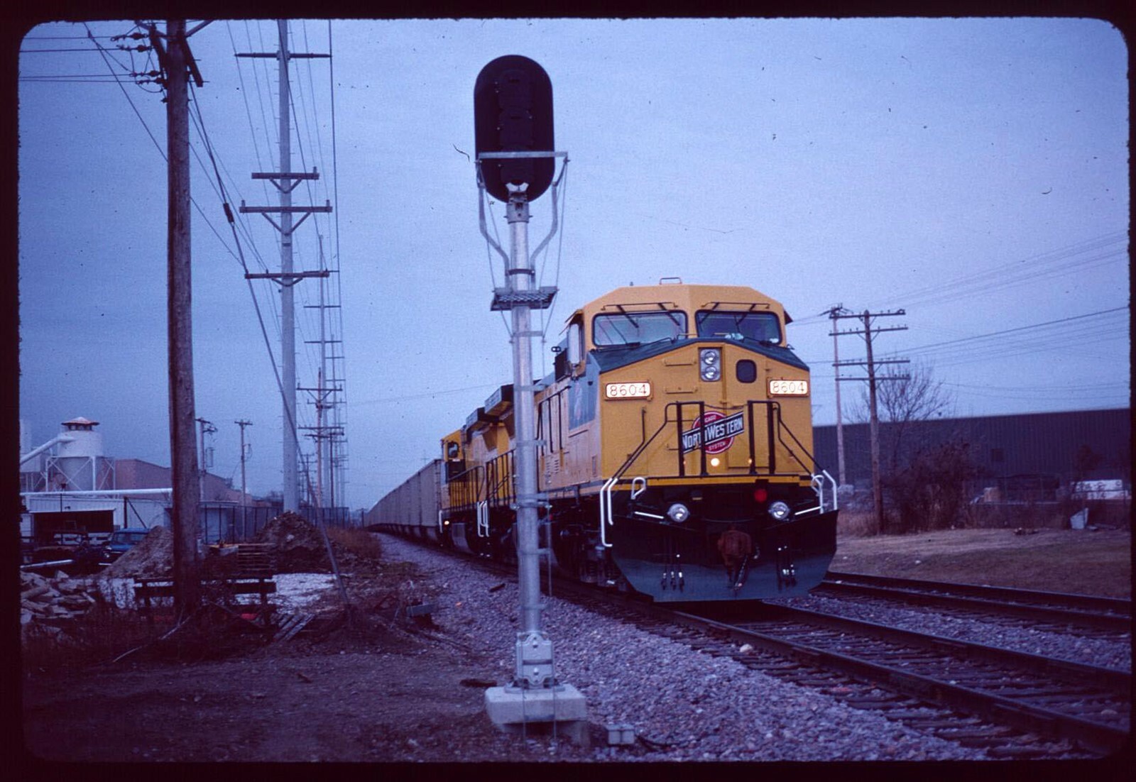 Original Rail Slide - CNW Chicago & North Western 8604+ no