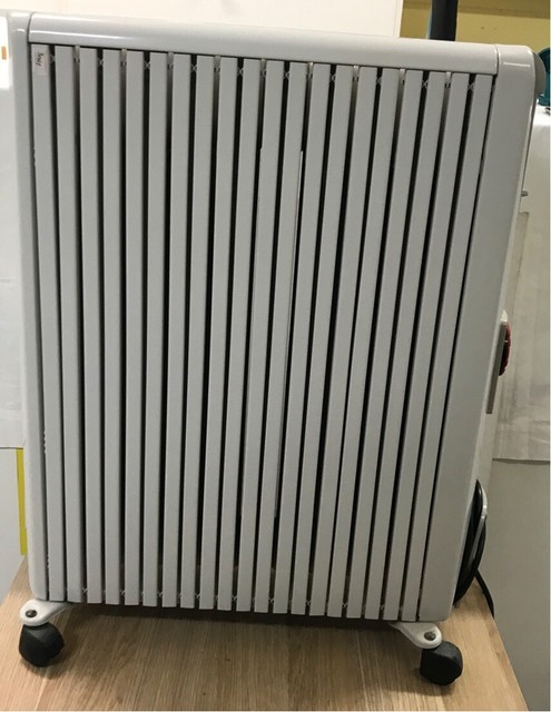 Delonghi electric column heater. | Air Conditioning & Heating | Gumtree
