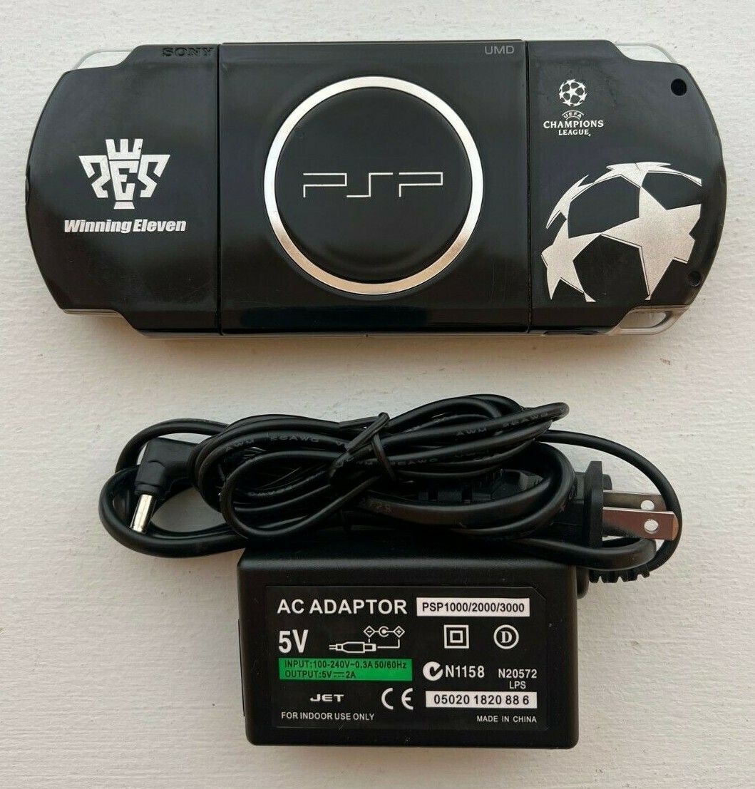 PlayStation Portable - PSP ウィニングイレブン版 本体 PSP 3000 ウイニングイレブン 本体 ウイイレ ブラック 黒 - メルカリ