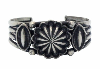 Edison Sandy Smith, Bracelet, Revival Style, Bump Outs, Navajo Handmade, 7