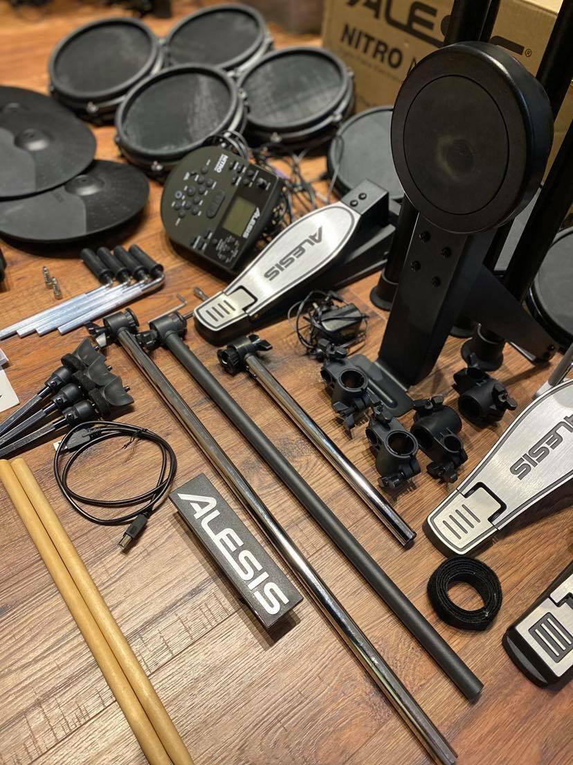 Alesis Nitro DM7X Mesh E Drum Kit choke snare crash ride tom