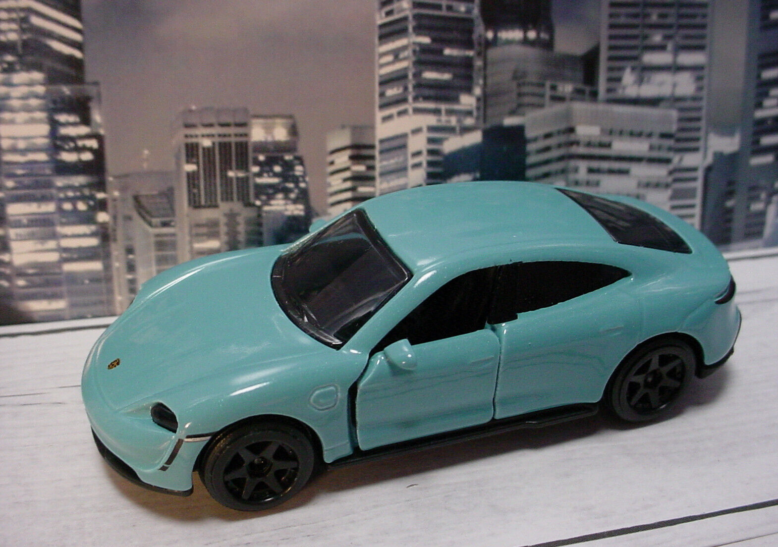 majorette sports car PORSCHE TAYCAN TURBO S ☆ blue;opening