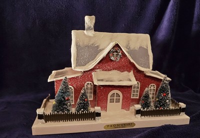 FAO SCHWARZ SNOWY CHRISTMAS HOUSE LIGHTS UP
