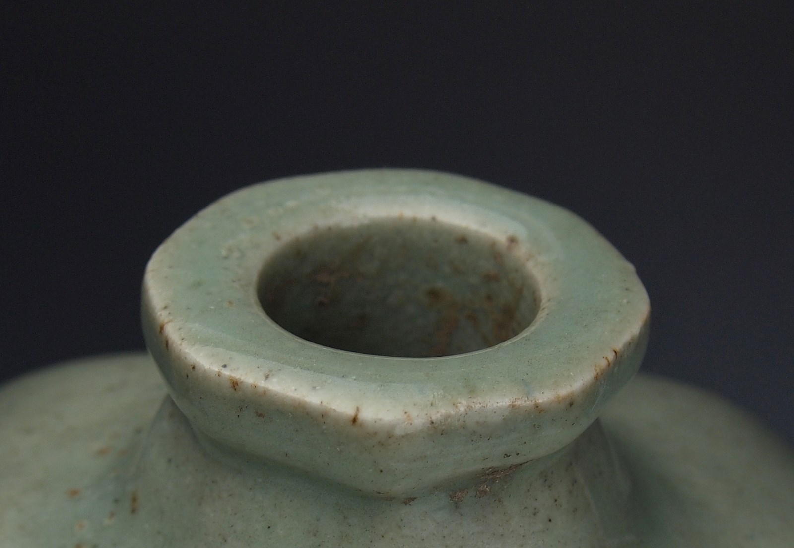 FINE LONGQUAN CELADON OCTAGONAL MEIPING VASE Yuan Ming Antique Chinese Porcelain