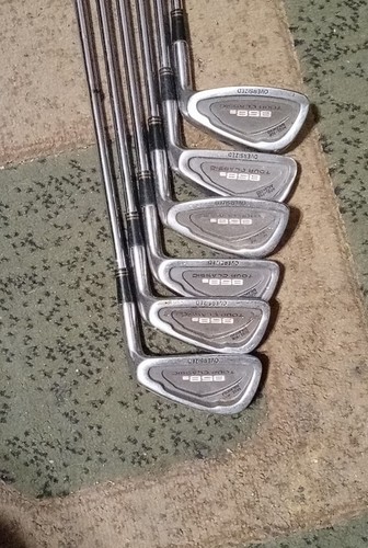 名器の系譜　クラッシックゴルフクラブス　Classic Golf Clubs 名器の系譜―クラシック・クラブ大観 | 上野喜久男 |本 | 通販