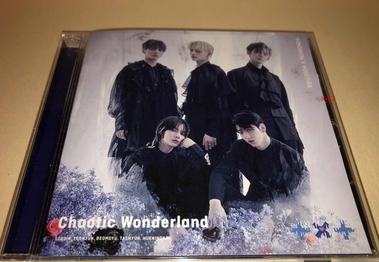 Tomorrow X Together CD hit Japan single Chaotic Wonderland