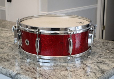 1960s GRETSCH Round Badge 14