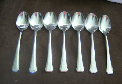 Oneida Maestro St. Leger Soup Spoons Stainless Spoons 6 7/8'' Set of 7