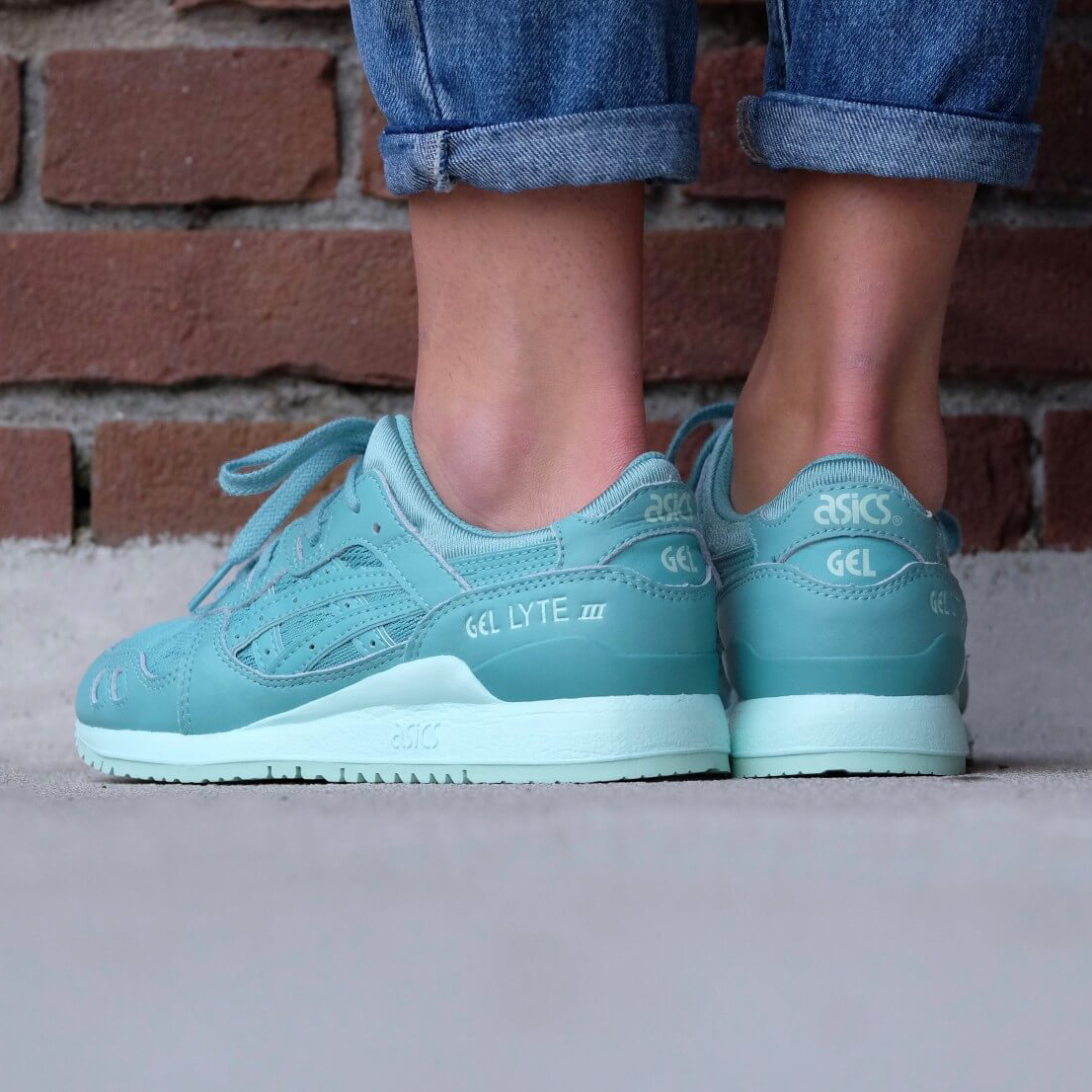 asics blue agate asics blue agate