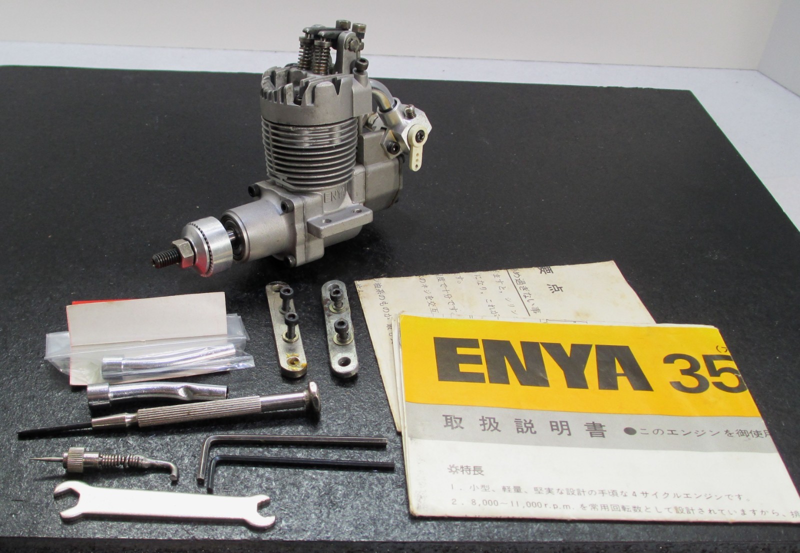 エンヤ 60-4C 模型 飛行機 大型 4ST エンジン　ENYA ENGINE エンヤ 60-4C 模型 飛行機 大型 4ST エンジン ENYA ENGINE