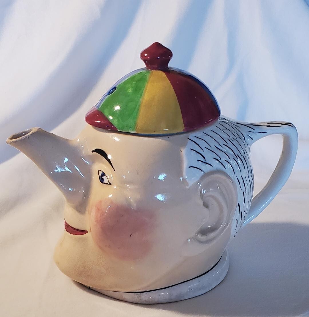 Vintage Cool Art Deco Novelty Simple Simon Teapot