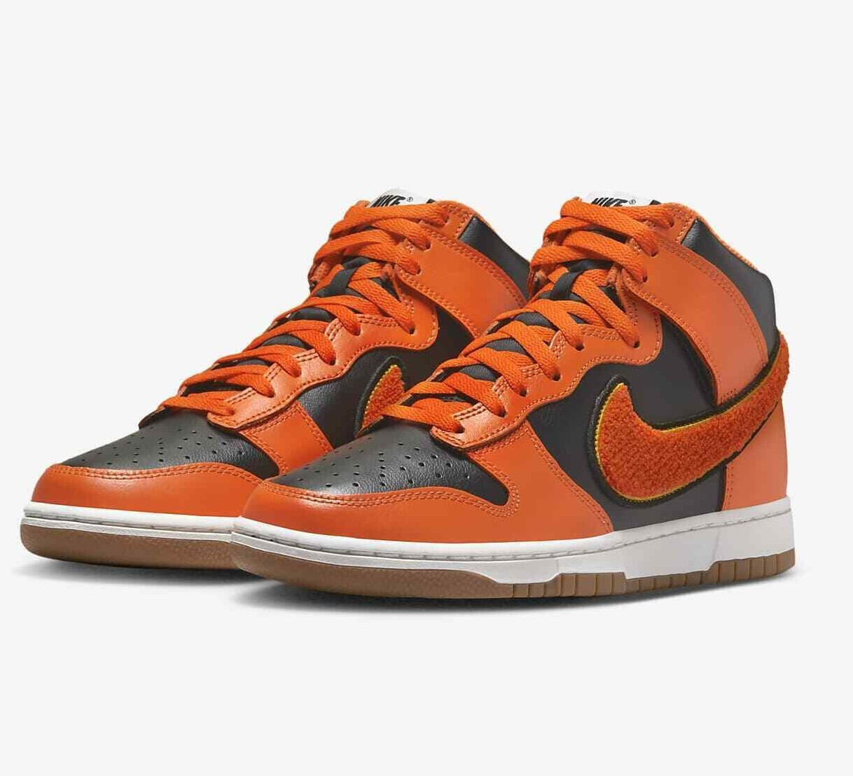 NIKE Dunk High Retro DR8805-002 Black University Gold Summit White