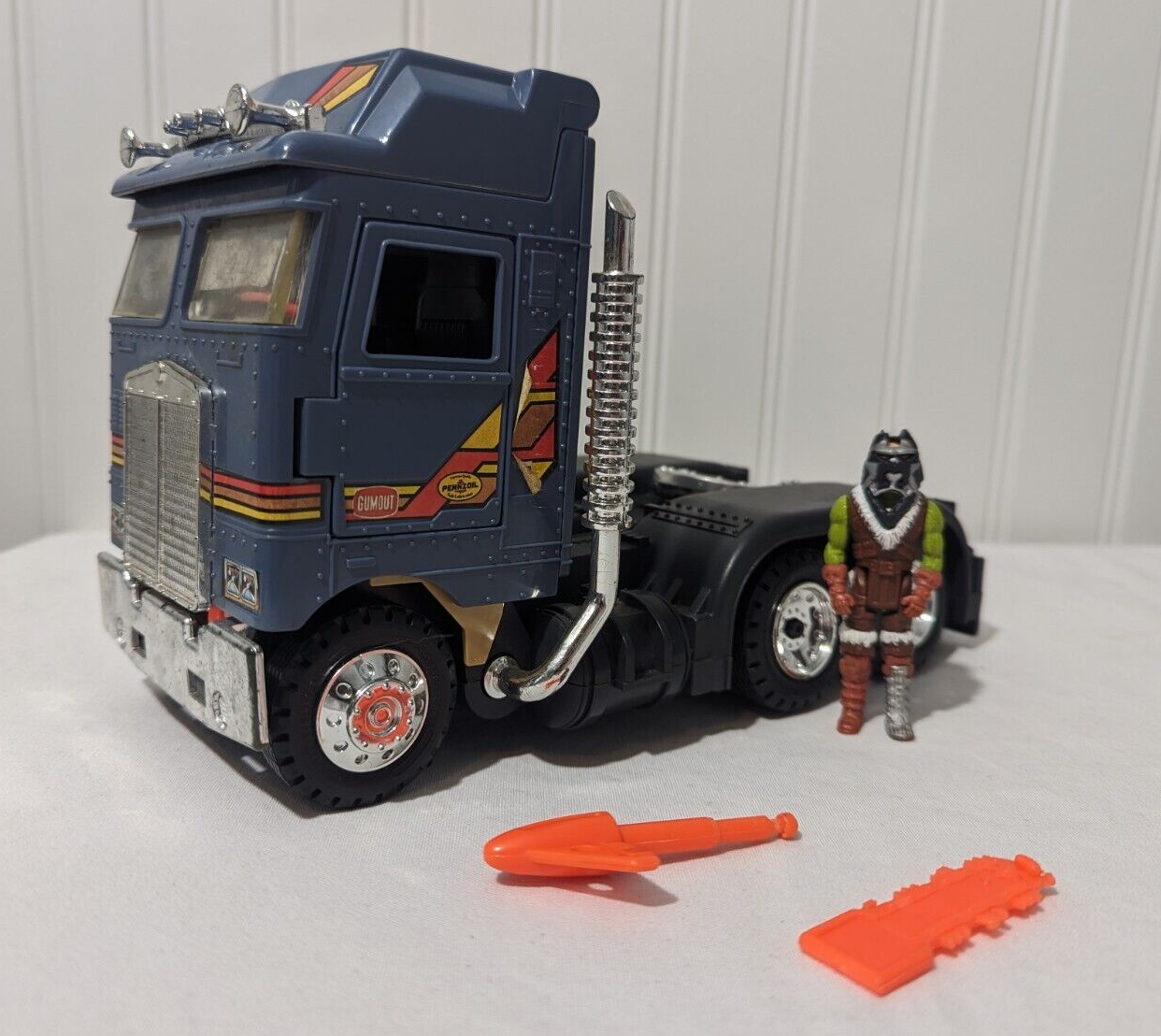 Vintage 1987 Kenner M.A.S.K. MASK Bulldog with Boris Bushkin