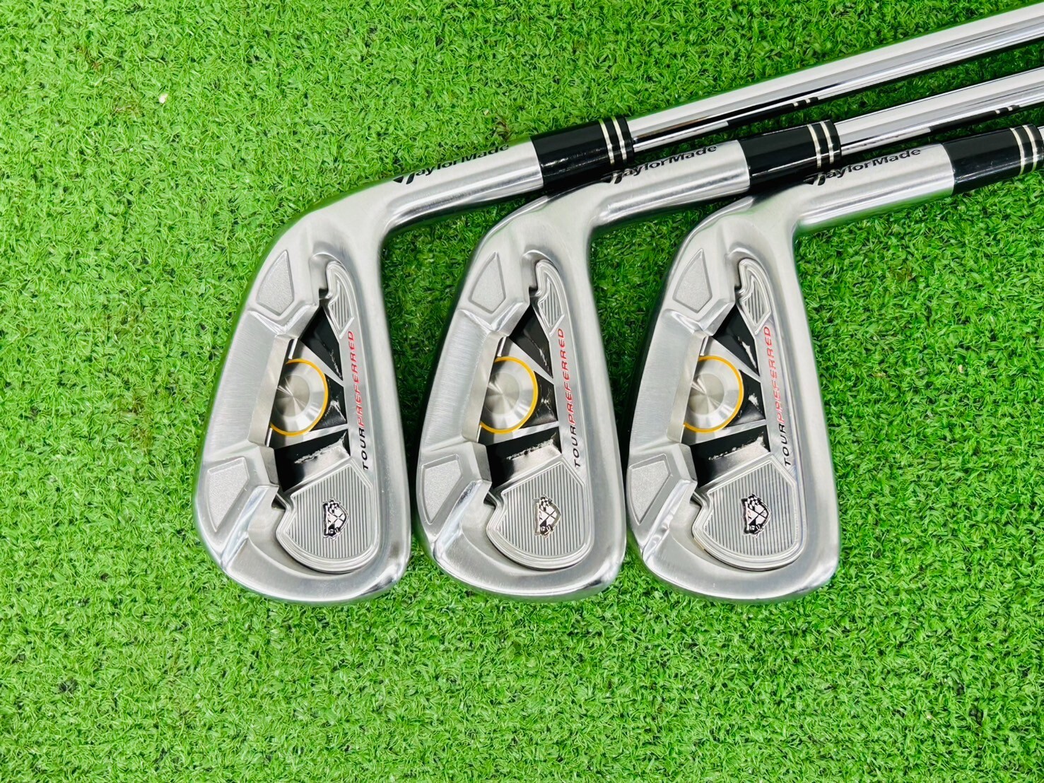 Taylormade Tour Preferred 2008 Iron 5-9+PW RH Dynamic Gold Taylormade Tour Preferred 2008 Iron 5-9+PW RH Dynamic Gold