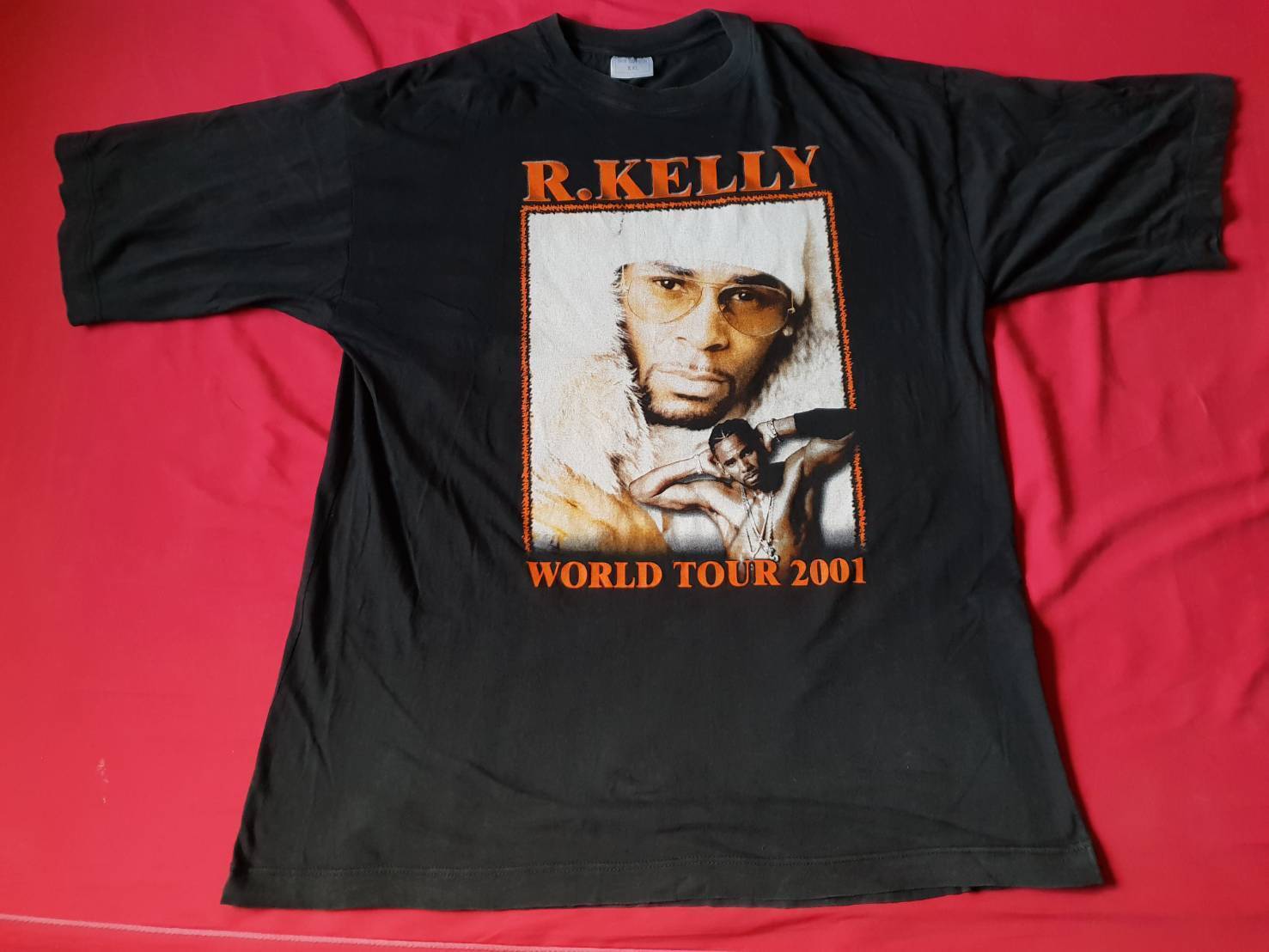 RARE VIntage R.KELLY world tour 2001 T SHIRT HIP HOP RAP TEE RARE VIntage R.KELLY world tour 2001 T SHIRT HIP HOP RAP TEE