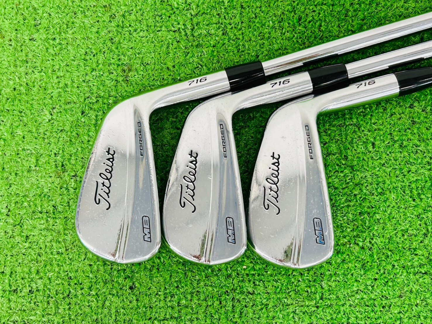 Titleist 716 MB Forged Iron 5-9+PW RH Ns Pro Modus 3 Tour