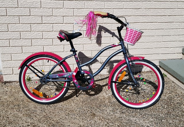 girls bike very