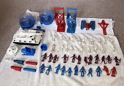 Rare Vintage 1960 s Multiple Toymakers Space Galaxy Playset Toys 43 Figures
